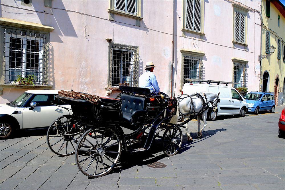 Dimora Dei Guelfi Luxury Rooms Lucca Kültér fotó