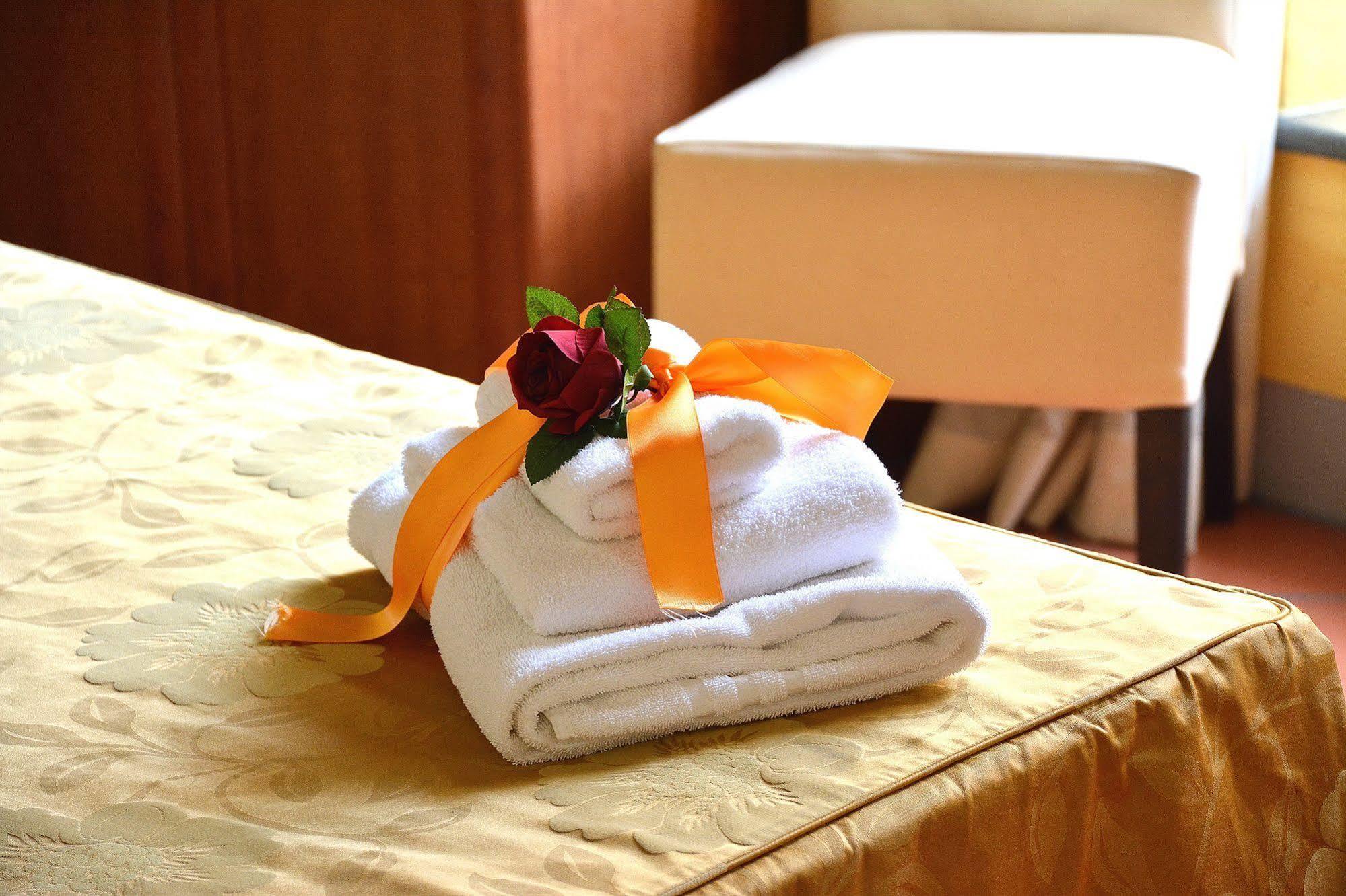 Dimora Dei Guelfi Luxury Rooms Lucca Kültér fotó