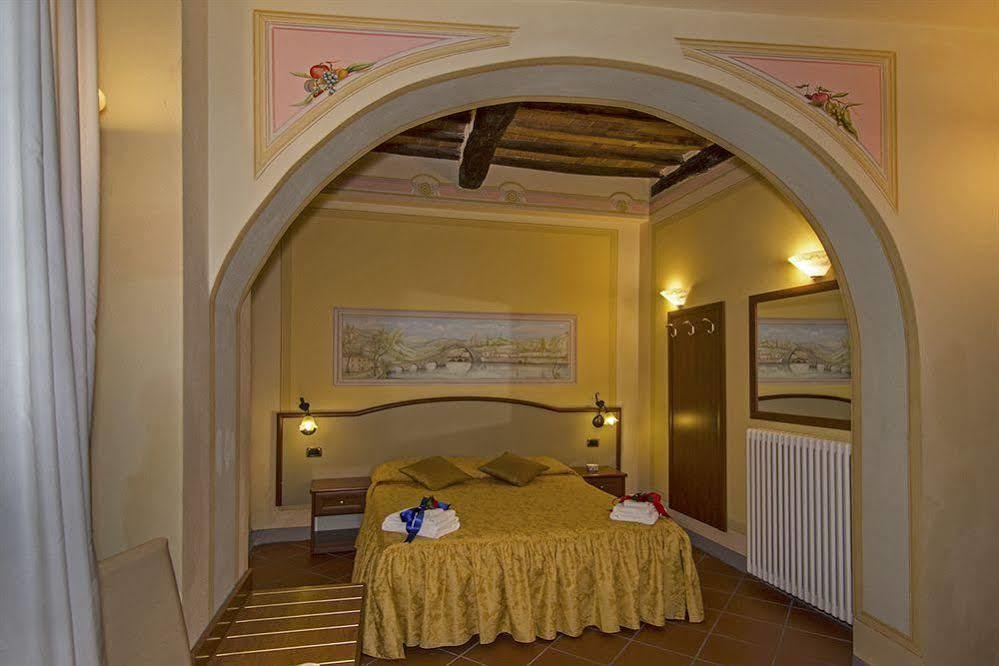 Dimora Dei Guelfi Luxury Rooms Lucca Kültér fotó