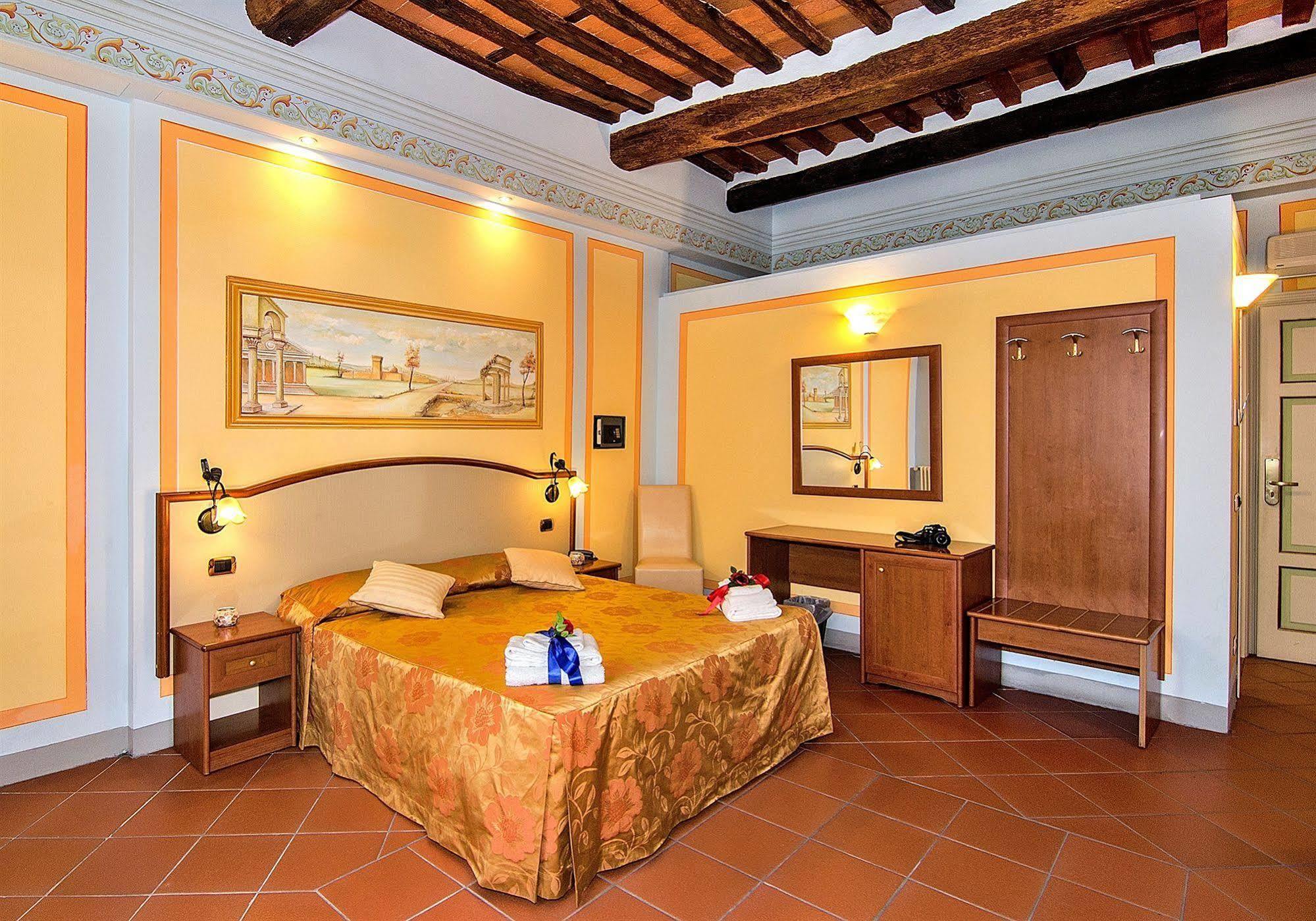 Dimora Dei Guelfi Luxury Rooms Lucca Kültér fotó