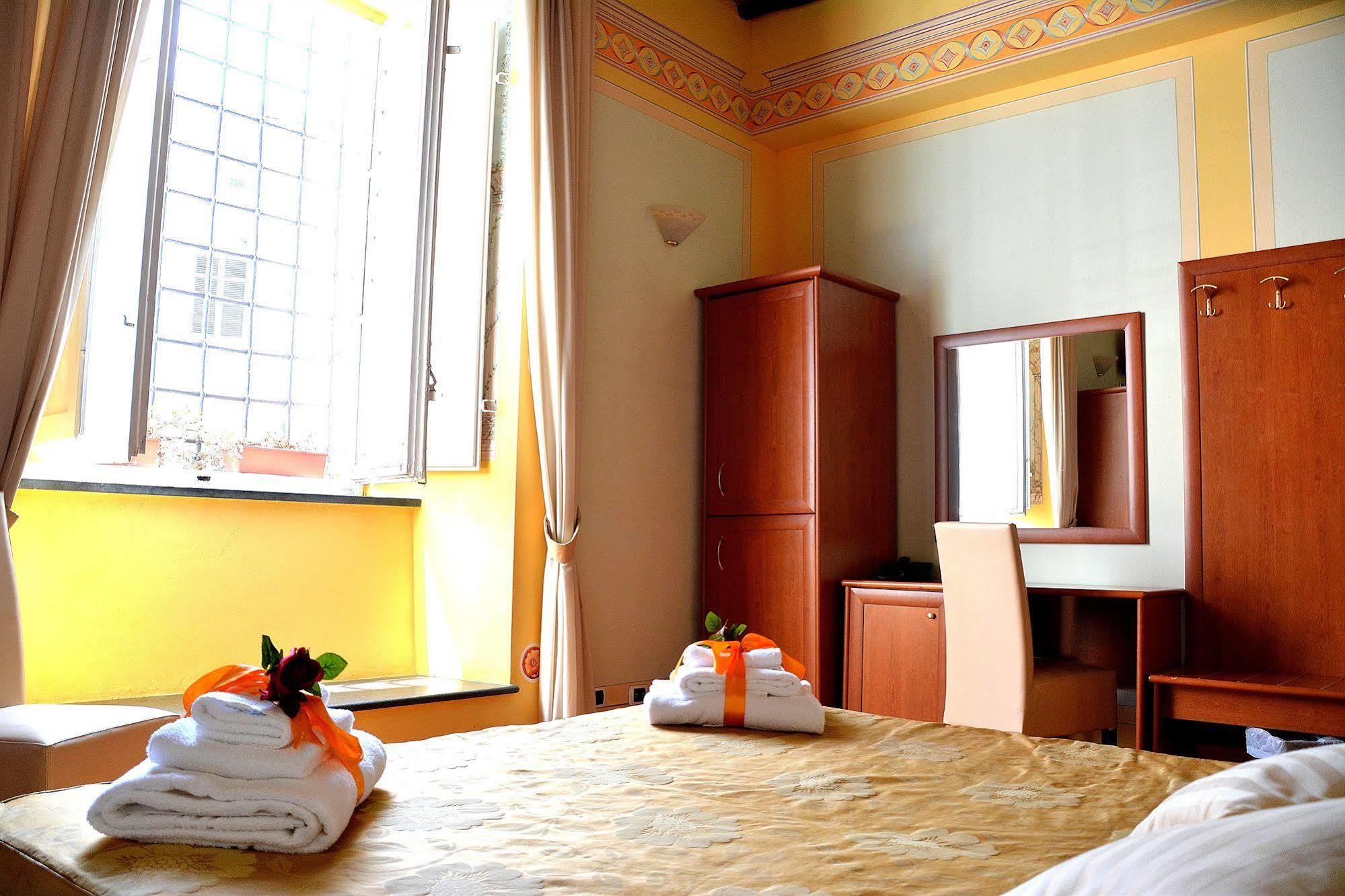 Dimora Dei Guelfi Luxury Rooms Lucca Kültér fotó