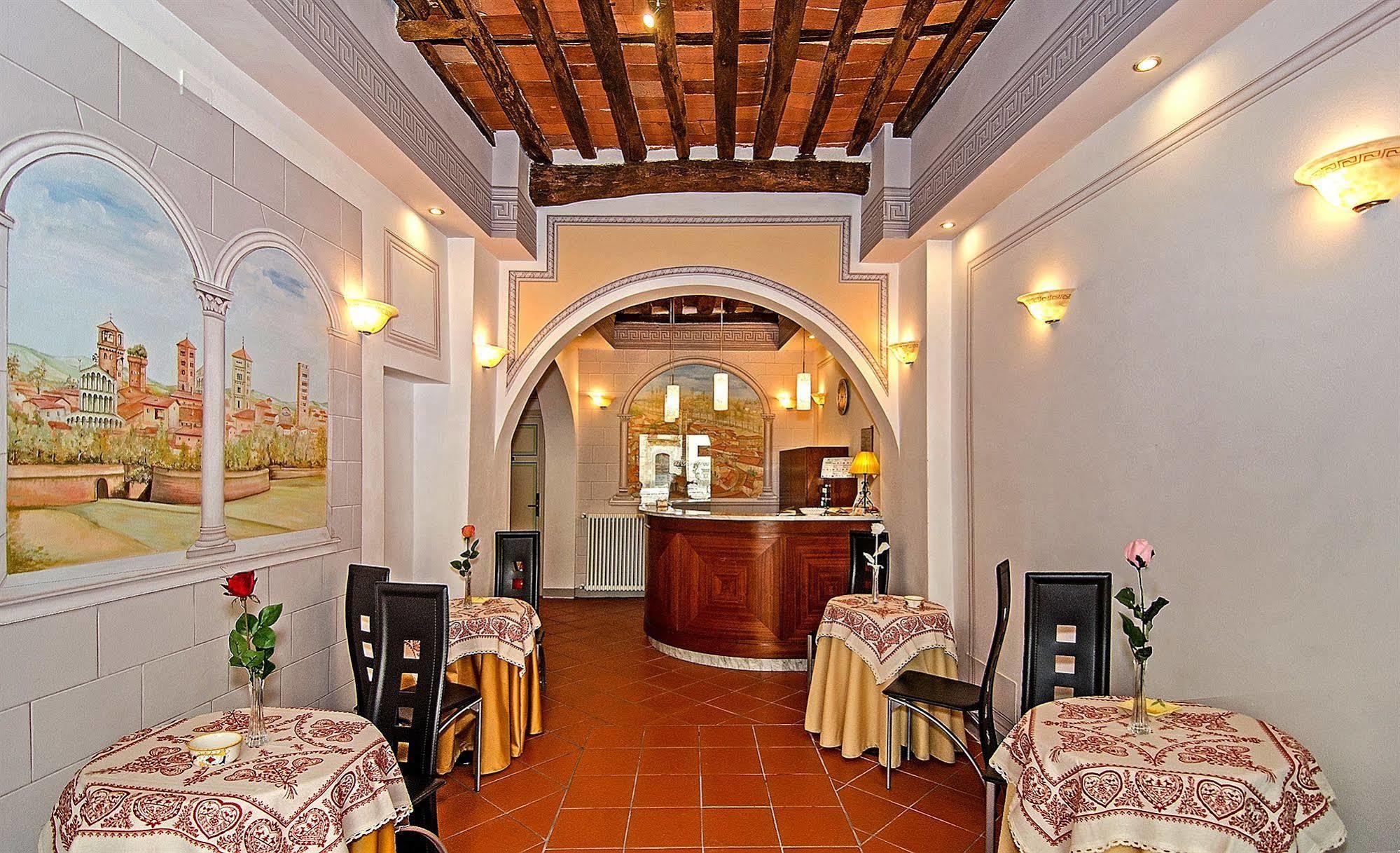 Dimora Dei Guelfi Luxury Rooms Lucca Kültér fotó